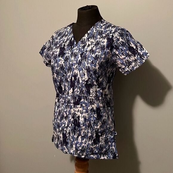 Nurse Mates Women's Blue Abstract Printed Short Sleeve Scrub Top - Picture 3 of 10